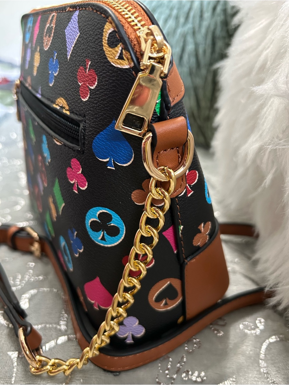 NWT Multicolor Playing Card Suits Deco Bee Accent Crossbody Bag & Wallet Set - Picture 6 of 13